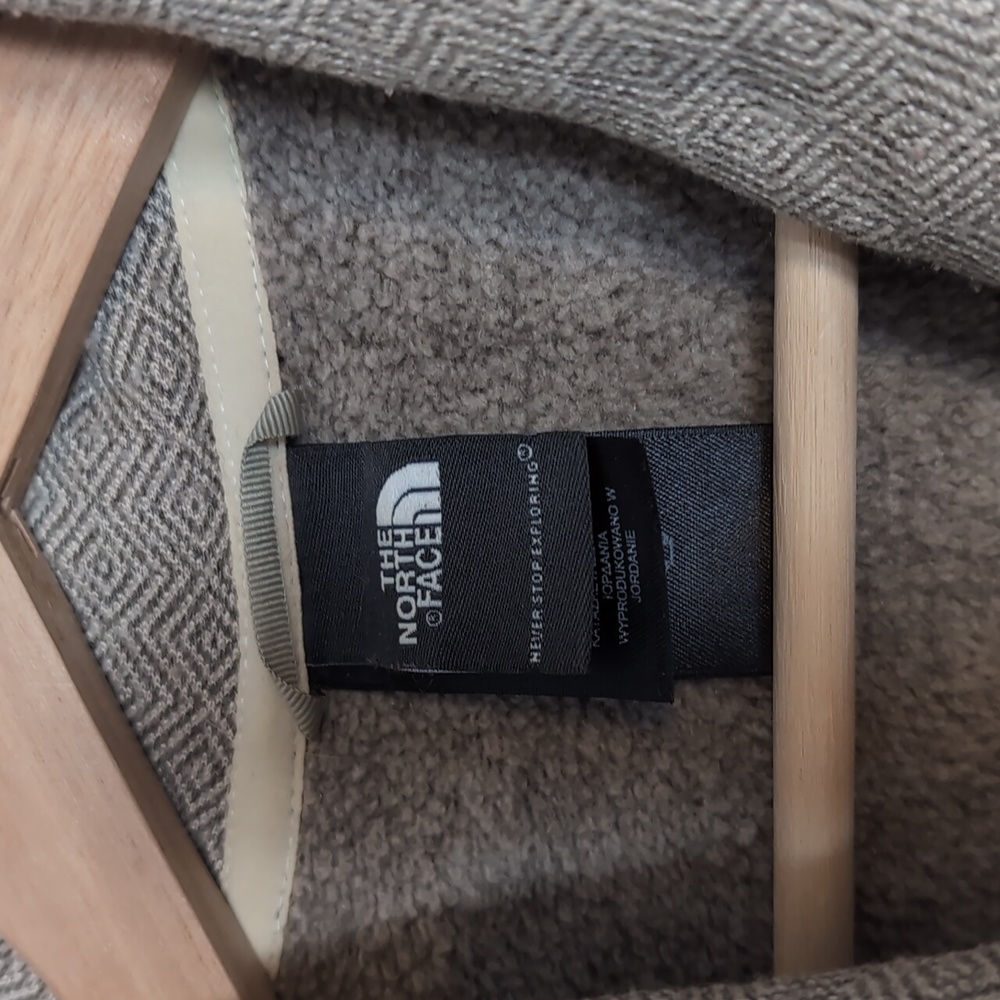 North Face Pullover - image 4